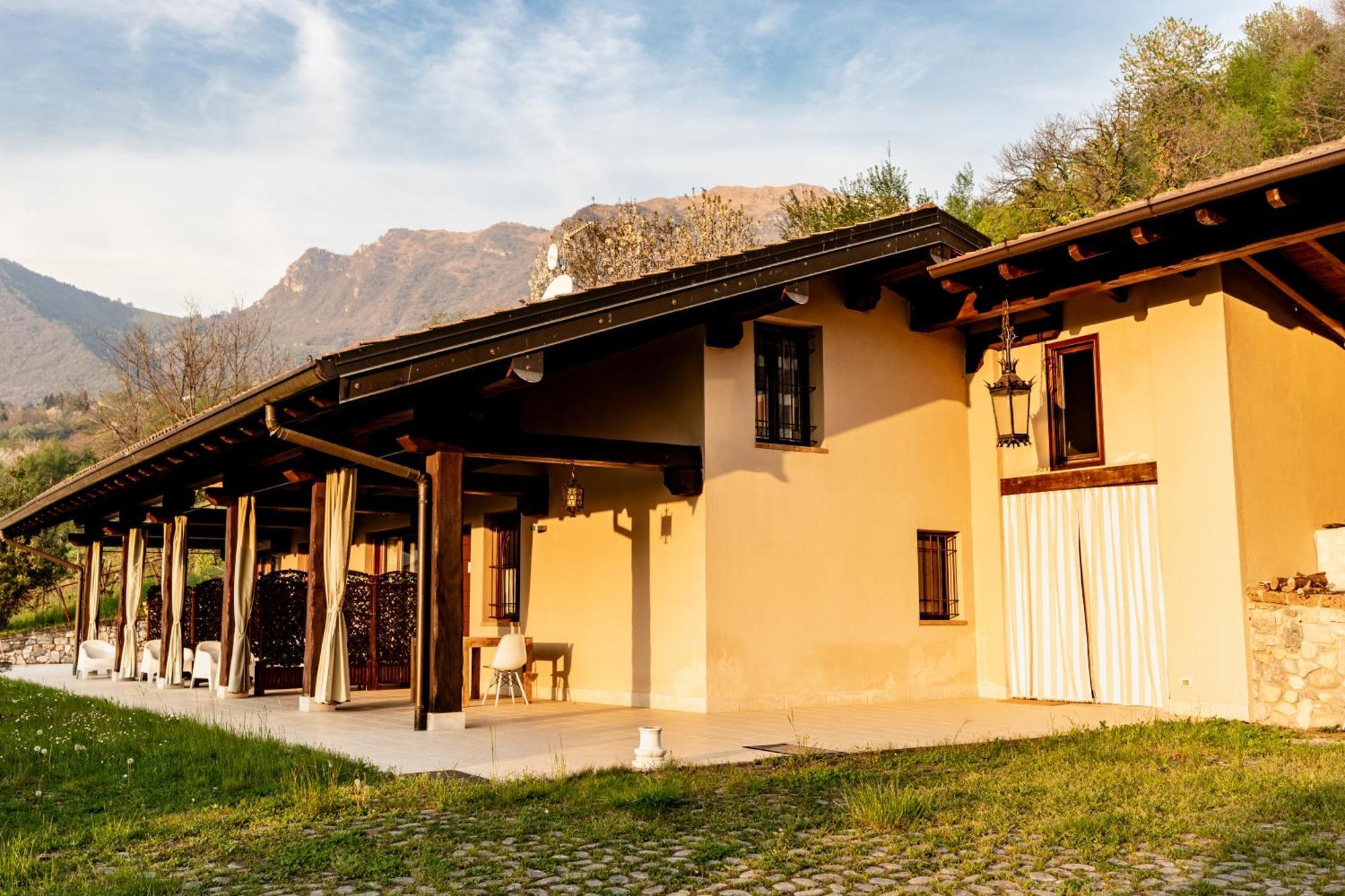 Agriturismo Da Gesi Sale Marasino Eksteriør bilde