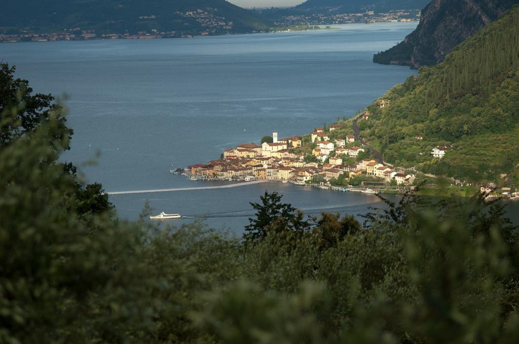 Agriturismo Da Gesi Sale Marasino Eksteriør bilde