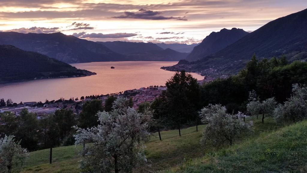 Agriturismo Da Gesi Sale Marasino Eksteriør bilde